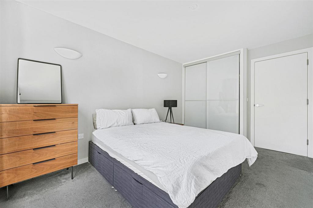 Bedroom.JPG