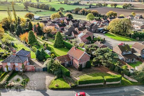 3 bedroom detached house for sale, Yarmouth Road, Hales, Norwich