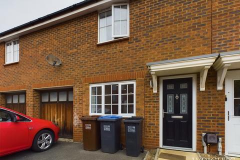 4 bedroom maisonette to rent, Horsa Gardens, Hatfield AL10