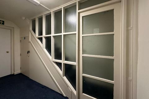 1 bedroom in a house share to rent, Bateman Street, Cambridge CB2