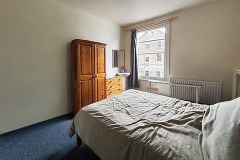 1 bedroom in a house share to rent, Bateman Street, Cambridge CB2