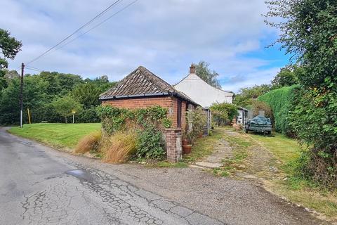 4 bedroom cottage for sale, The Common, Honing