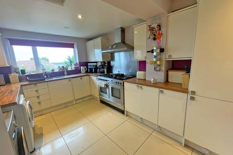 3 bedroom semi-detached house for sale, The Uplands, Scarborough YO12