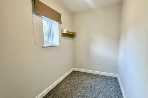 2 bedroom terraced house to rent, Walker Street, Earlsheaton, Dewsbury