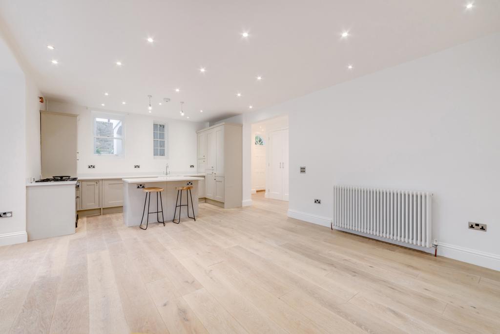 Kitchen/Reception