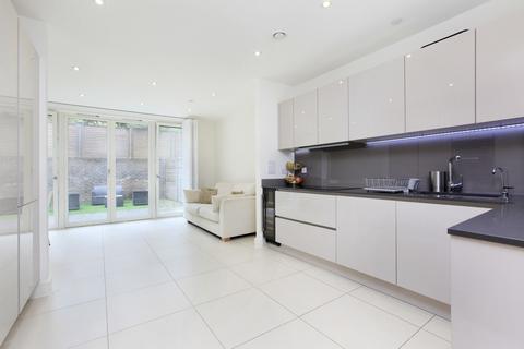 5 bedroom terraced house for sale, Bourke Close, Clapham, London