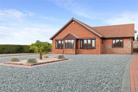 3 bedroom bungalow for sale, Manton Lane, Hibaldstow, North Lincolnshire, DN20