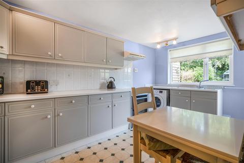 42 Testwood Road, Windsor, SL4 5RW