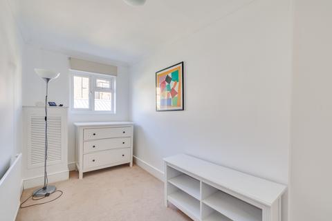 2 bedroom flat for sale, Rostrevor Road, London