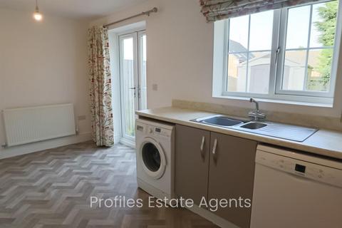 3 bedroom semi-detached house to rent, Crimson Way, Burbage