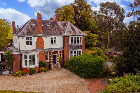 4 bedroom semi-detached house for sale, Botcheston Road, Newtown Unthank, LE9