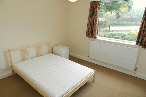 2 bedroom apartment for sale, Foxhill Court, Leeds