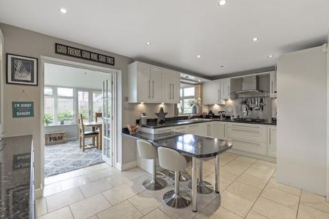 5 bedroom detached house for sale, The Spinney, Tonbridge, TN9 2QQ