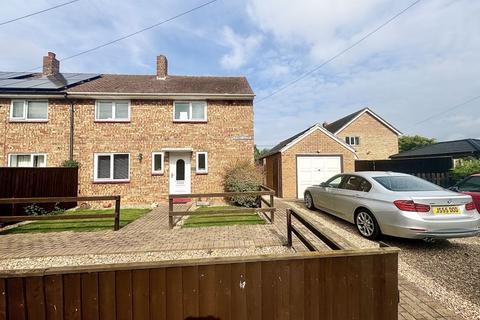 3 bedroom end of terrace house for sale, SANDY CLOSE, NORTH COTES