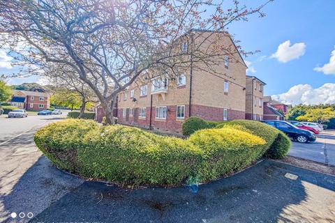 2 bedroom apartment for sale, Shortlands Close, Belvedere