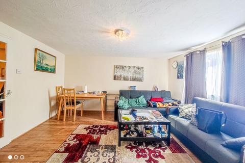 2 bedroom apartment for sale, Shortlands Close, Belvedere