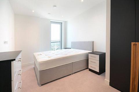 1 bedroom flat to rent, Southwark Bridge Road, Newington, London, SE1