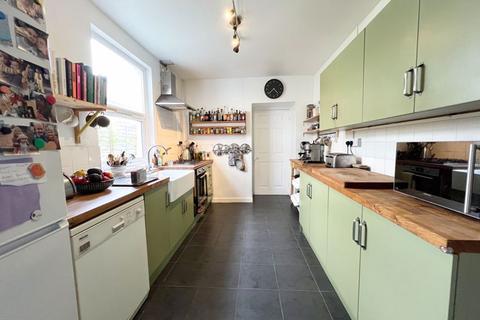 3 bedroom terraced house for sale, 75 Moorland Road, Splott, Cardiff, CF24 2LG