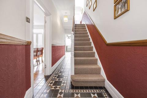 96 Sidcup Hill, Sidcup, DA14 6HY