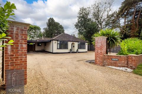 3 bedroom bungalow for sale, Church Street, Horsford, Norwich