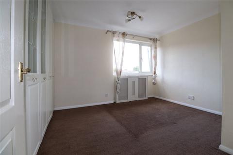 3 bedroom terraced house to rent, Betsham Road, Swanscombe, Kent, DA10