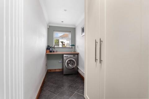 9 Meadow Road, Worcester, WR3 7PP