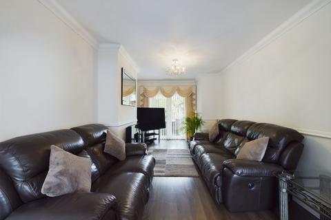 76 Gardner Avenue, Corringham, Stanford-le-hope, SS17 7SA