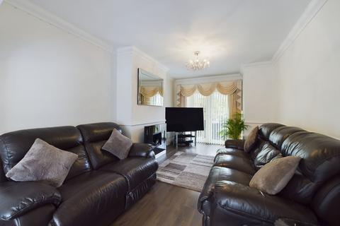 76 Gardner Avenue, Corringham, Stanford-le-hope, SS17 7SA