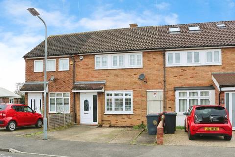 3 bedroom terraced house for sale, Gosling Road, Langley