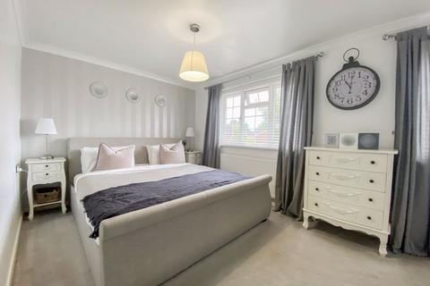 34 Talaton Close, Wolverhampton, WV9 5LR