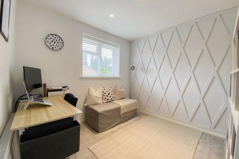 34 Talaton Close, Wolverhampton, WV9 5LR