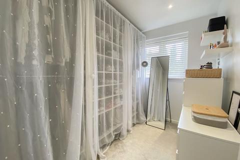 34 Talaton Close, Wolverhampton, WV9 5LR