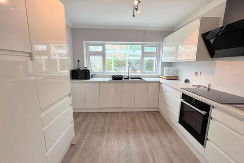 2 Hillside Drive, Sutton Coldfield, B74 2BY
