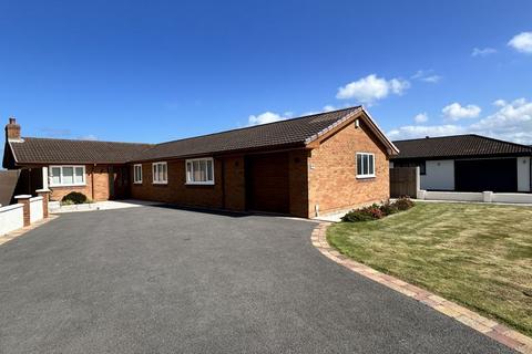 4 bedroom detached bungalow for sale, Penrhyn Beach East, Penrhyn Bay