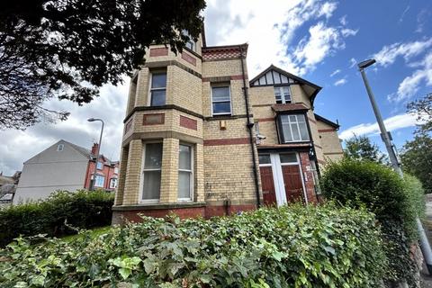 1 bedroom apartment for sale, Station Road, Old Colwyn