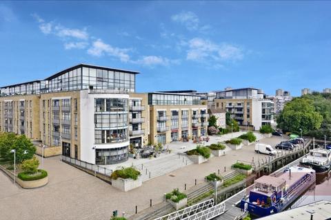 2 bedroom apartment to rent, Ferry Quays, Brentford TW8