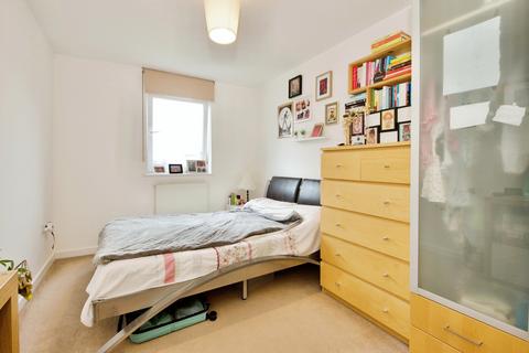 2 bedroom flat to rent, Cannock Court, Hawker Place, Walthamstow, London, E17