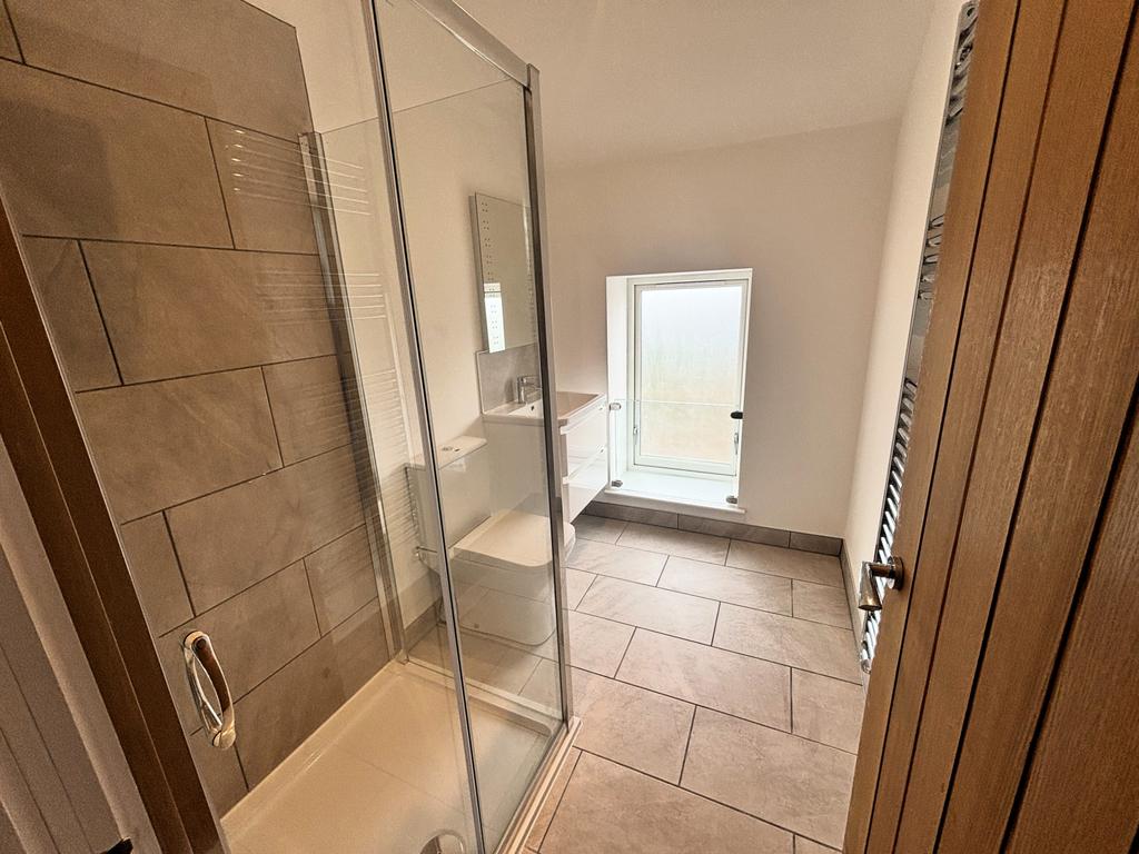 Family shower room