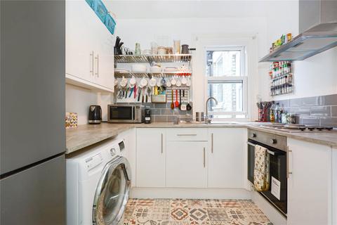 2 bedroom flat for sale, Cairo Road, Walthamstow, London, E17