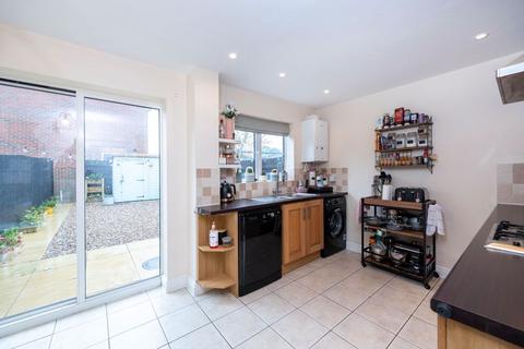 3 bedroom terraced house for sale, 37 Foxglove Road, Market Rasen