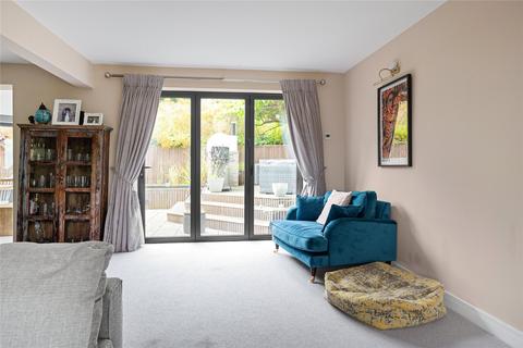 9 Langwith Valley Road, Collingham, Wetherby, LS22 5DH