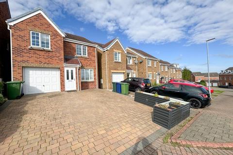 3 bedroom detached house for sale, Masseys View, Blaydon