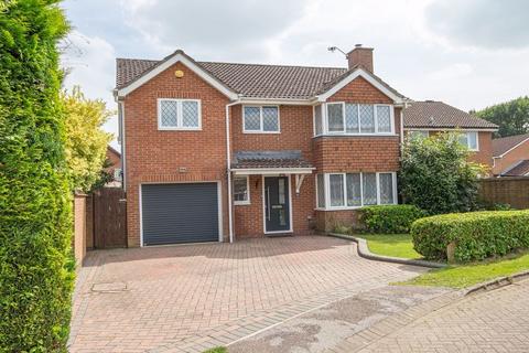 5 bedroom detached house for sale, West Totton