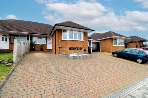 4 bedroom bungalow for sale, Heathfield Road, Luton