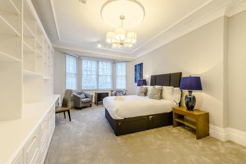 4 bedroom apartment to rent, Strathmore Court, Park Road, St Johns Wood, London, NW8