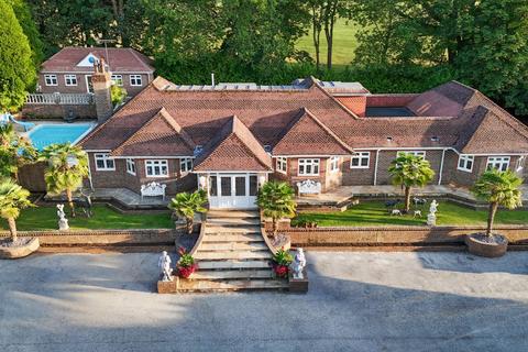 7 bedroom detached house for sale, Wineham Lane, Bolney