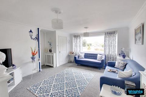 25 Heddington Close, Trowbridge, BA14 0LH