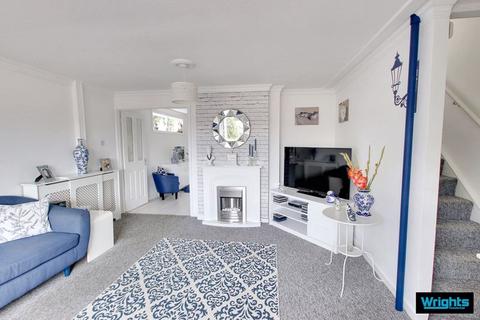 25 Heddington Close, Trowbridge, BA14 0LH