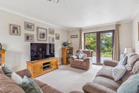 5 bedroom detached house for sale, Panters Close, Nash, Milton Keynes