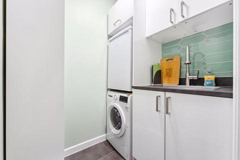 12 Thread Street, Wallington, SM6 7FB